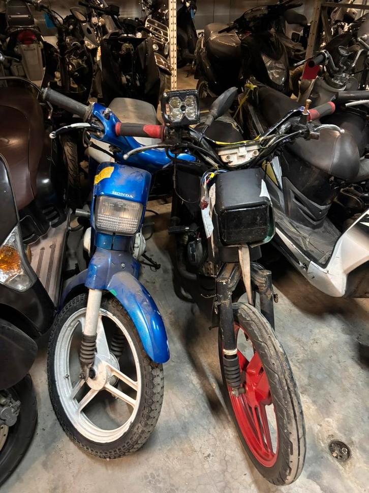 Honda walkeroos in lot., Fietsen en Brommers, Brommers | Tomos, Zo goed als nieuw, Ophalen