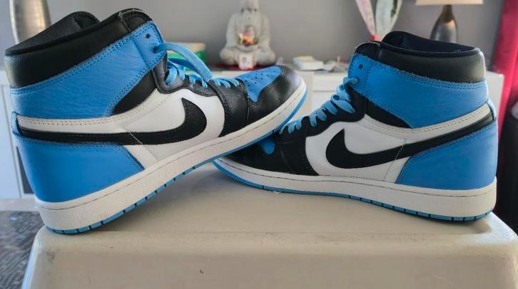 Nike Jordan 1 UNC toe, Kleding | Heren, Schoenen, Gedragen, Sneakers, Blauw, Ophalen of Verzenden