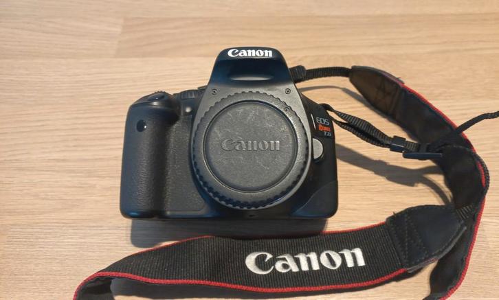 Canon rebel T2i (EOS 550D), Audio, Tv en Foto, Fotocamera's Digitaal, Zo goed als nieuw, Spiegelreflex, Canon, Ophalen of Verzenden