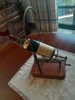 Wijnfles  chateauneuf-du-pape  1982  +mouton merlot  1995, Huis en Inrichting, Woonaccessoires | Wijnrekken, Ophalen, Zo goed als nieuw