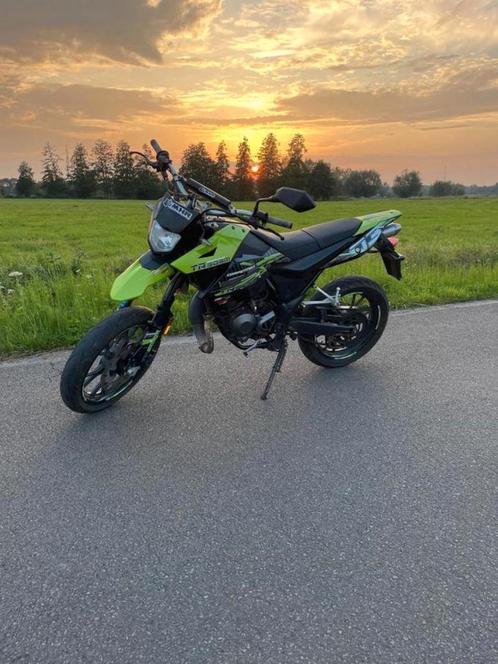 Moto KSR generic 50cc 2016, Motoren, Motoren | Overige merken, Particulier, SuperMoto, 11 kW of minder, 2 cilinders, Minimaal motorrijbewijs A1