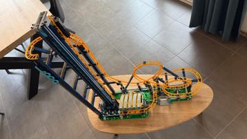 Lego Loop 10303 verzegelde bouwinstructies beschikbaar voor biedingen
