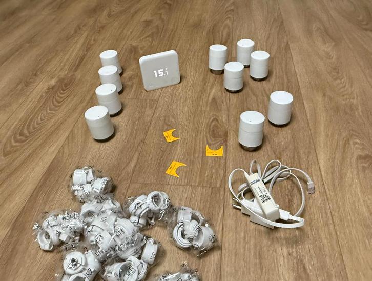 Lot complet Tado V3 : domotisez votre chauffage – 9 vannes, Doe-het-zelf en Bouw, Verwarming en Radiatoren, Gebruikt, Thermostaat