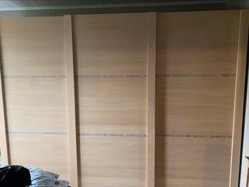 Grote kledingkast van goede kwaliteit, Enlèvement, Utilisé