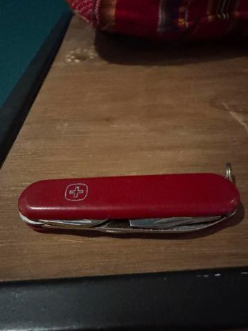 Army knife - 4 delig beschikbaar voor biedingen