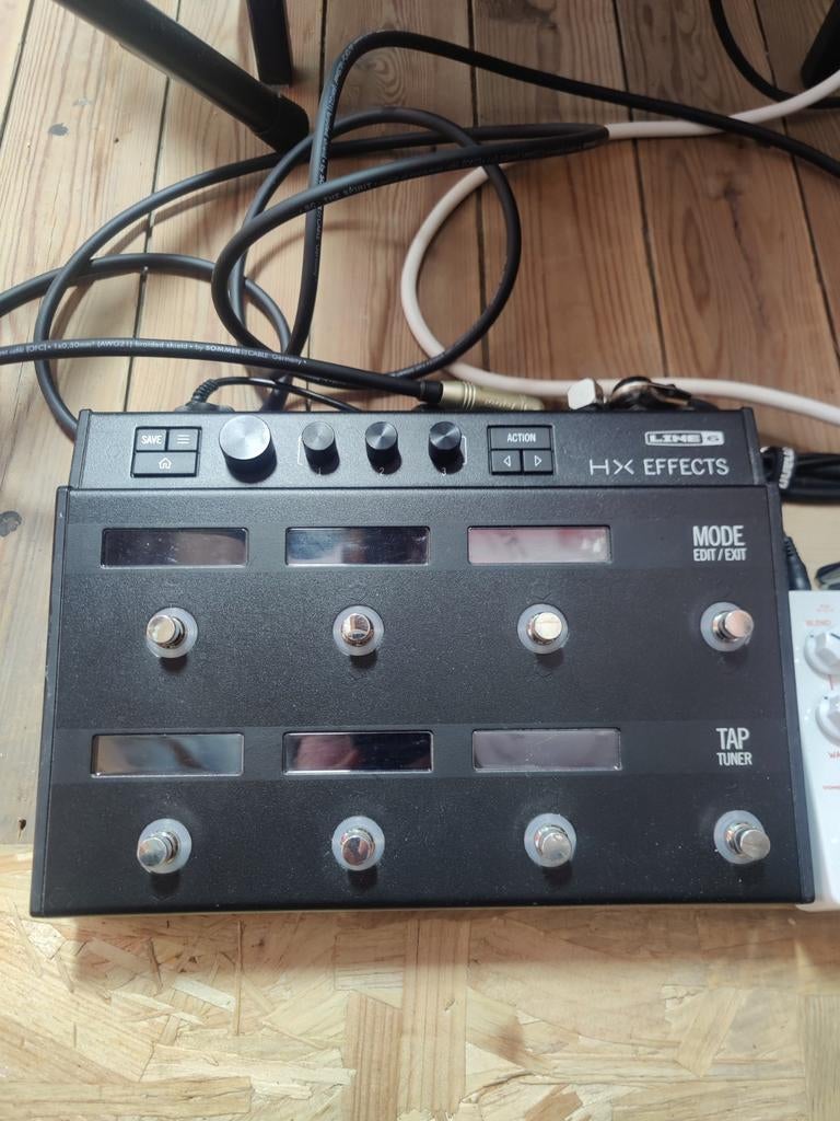 Line 6 HX effets / multi-effets, Musique & Instruments, Effets, Utilisé, Multi-effet, Enlèvement ou Envoi