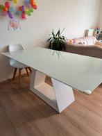 Witte tafel met glazen tafelblad, Ophalen, Gebruikt