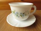 vintage arcopal tasse et sous tasse motif myosotis veronica, Ophalen of Verzenden, Zo goed als nieuw, Kop(pen) en/of Schotel(s)