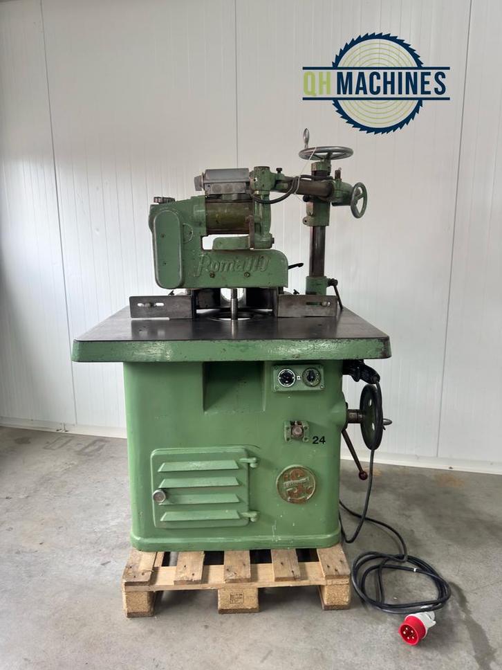 Freesmachine kantelbaar met doorvoerapparaat, Doe-het-zelf en Bouw, Gereedschap | Freesmachines, Zo goed als nieuw, Ophalen of Verzenden