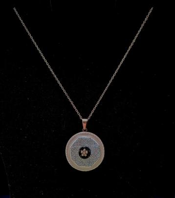 Hanger uit upcyclede koffiecapsule beschikbaar voor biedingen