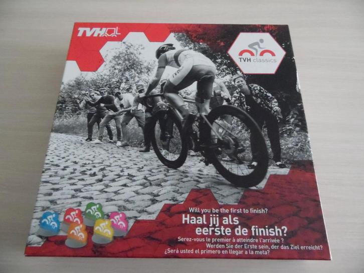 TVH CLASSICS MATECO WIELERSPEL NIEUW, Hobby en Vrije tijd, Gezelschapsspellen | Bordspellen, Nieuw, Een of twee spelers, Drie of vier spelers