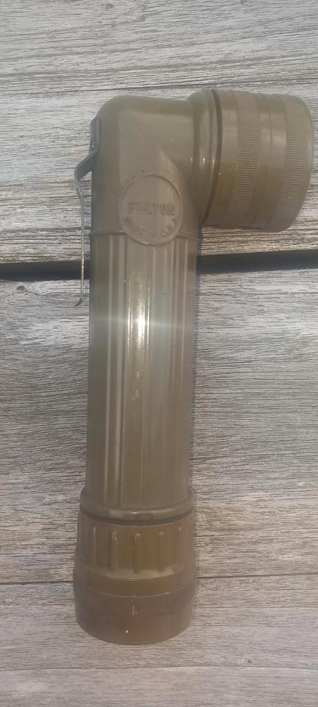 Lampe de poche MX-99-U vietnam era, Collections, Objets militaires | Général, Armée de terre, Enlèvement ou Envoi