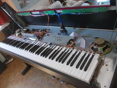 ALLE HERSTELLINGEN en REVISIE'S -- ELECTRONICA - ELEKTRO, Diensten en Vakmensen, Reparatie en Onderhoud | Muziekinstrumenten