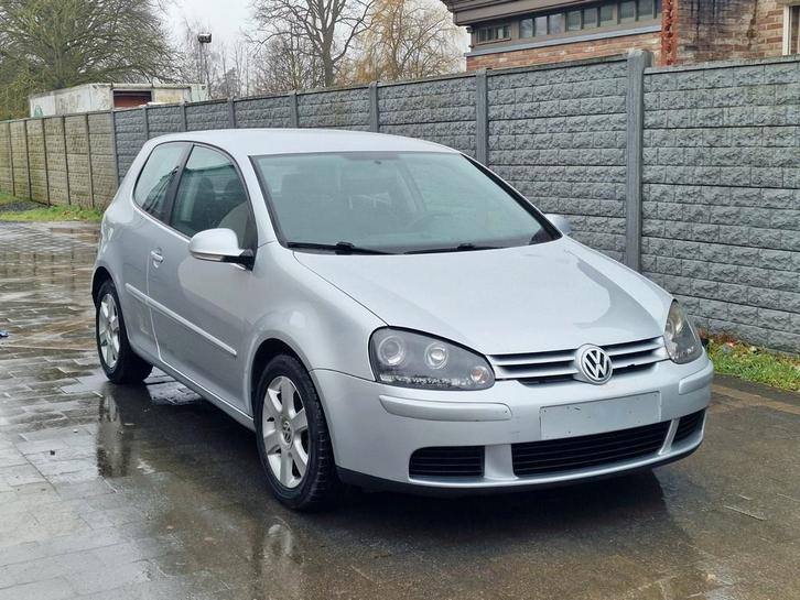 Golf 5 1.9 TDI 2007 256000dkm gekeurd voor verkoop, Auto's, Volkswagen, Bedrijf, Golf, Elektrische ramen, Diesel, 3 deurs, Handgeschakeld