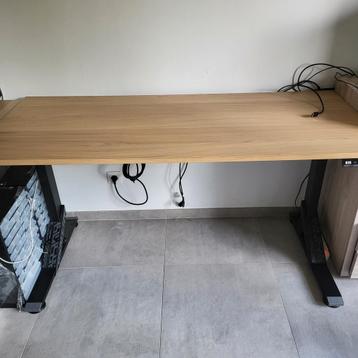 Elektrische ikea bureau 160x68  beschikbaar voor biedingen