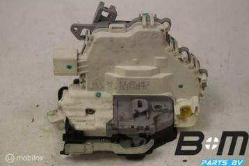 Portierslot LV (bestuurderskant) Audi A1 3 deurs 8J1837015C beschikbaar voor biedingen