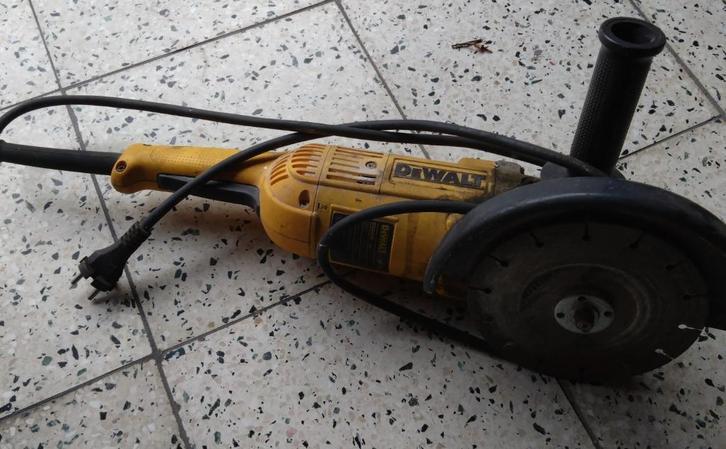 slijpmachine dewalt, Doe-het-zelf en Bouw, Gereedschap | Slijpmachines, Gebruikt, Haakse handslijpmachine, 1000 watt of meer, Ophalen