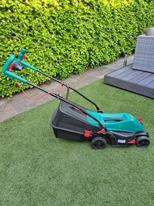 zo goed als nieuw!elektrische grasmaaier BoschARM 3400 1300, Tuin en Terras, Grasmaaiers, Gebruikt, Elektrische grasmaaier, 30 t/m 39 cm
