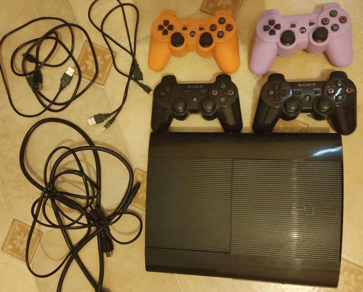 PS3 Super Slim 500 GB – Version 4.86 (crackée HEN), Games en Spelcomputers, Spelcomputers | Sony PlayStation 3, Gebruikt, Super Slim