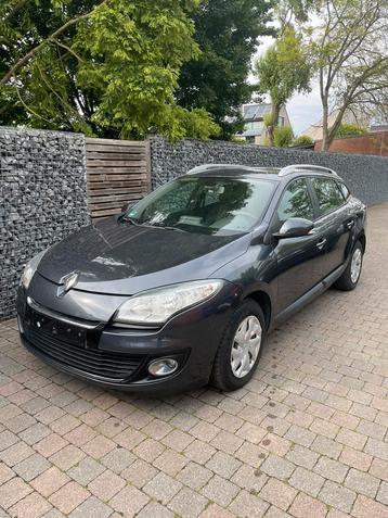 Renault megane break met technische keuring!  beschikbaar voor biedingen