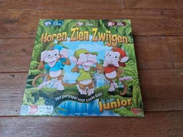 Horen, zien zwijgen junior beschikbaar voor biedingen