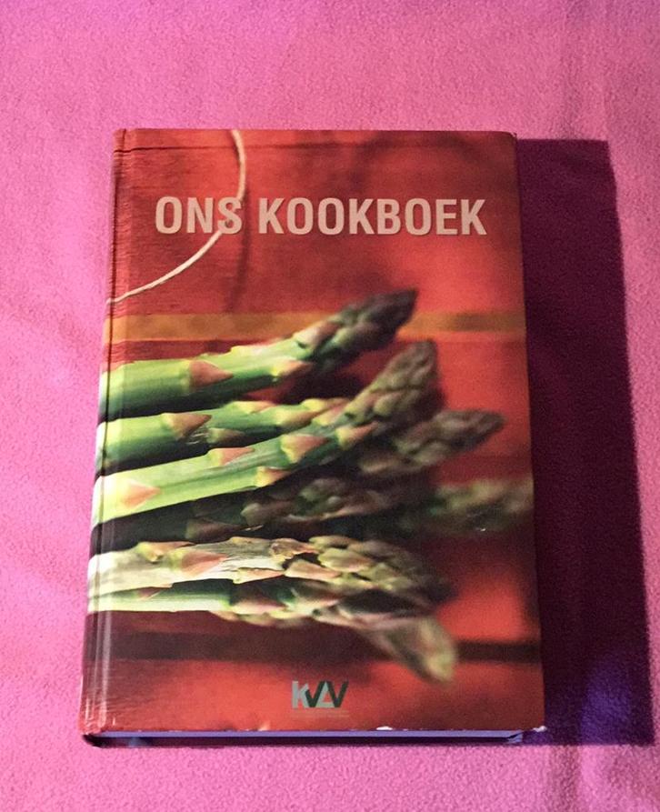 Ons kookboek met lichte schade omslag, Livres, Livres de cuisine, Enlèvement ou Envoi