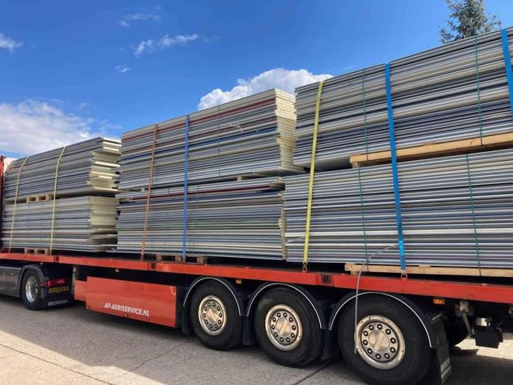VOLLE VRACHTWAGEN NIEUWE SANDWICHPANELEN AAN DUMPINGSPRIJZEN, Doe-het-zelf en Bouw, Platen en Panelen, Nieuw, Overige materialen