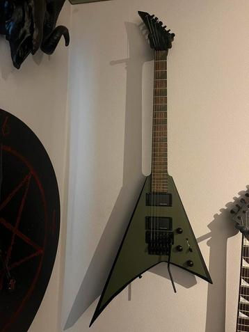 Jackson rrx 24 army drab met upgrade, Musique & Instruments, Enlèvement