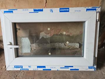Nouveau Châssis PVC Deceuninck  beschikbaar voor biedingen