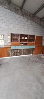 Modulaire kastenwand, Ophalen