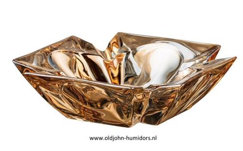 SAB14 SIGAARASBAK AMBER GLAS,   4 LEGGERS - 19 x 19 x 5,5 cm, Verzamelen, Rookartikelen, Aanstekers en Luciferdoosjes, Nieuw, Asbak