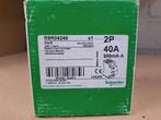Schneider differentieel 2p 40A 300mA, Ophalen of Verzenden, Zo goed als nieuw