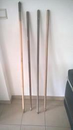 4 houten stelen, Jardin & Terrasse, Outils à main, Enlèvement ou Envoi, Utilisé, Balai