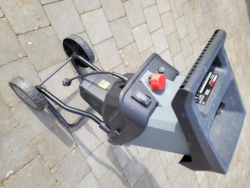 Hakselaar elektrisch (Powerplus EG POWEG5011 hakselaar 2400W, Jardin & Terrasse, Déchiqueteurs, Neuf, Électrique, Enlèvement ou Envoi