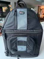 Sac pour appareil photo - LowePro Slingshot 302AW, TV, Hi-fi & Vidéo, Photo | Sacs pour appareil, Enlèvement ou Envoi, Utilisé