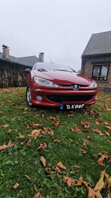 1000€ Peugeot 206cc CABRIOLET, Rouge, Achat, Attache-remorque, Boîte manuelle