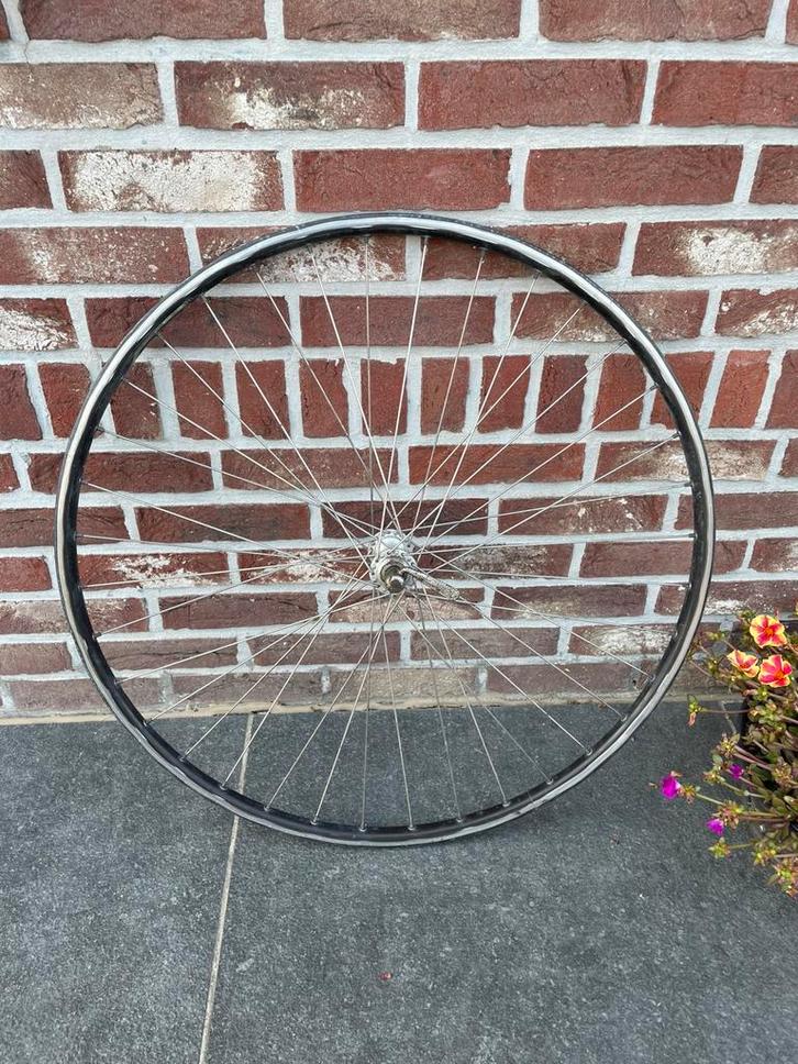 Fietswiel vooraan 28” Campagnolo clincher, Fietsen en Brommers, Fietsonderdelen, Gebruikt, Oldtimer, Wiel, Ophalen