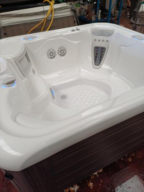 Hotspring. Kosg nieuw 20.000.  Nu 6000, Tuin en Terras, Zwembad-toebehoren, Zo goed als nieuw, Ophalen of Verzenden