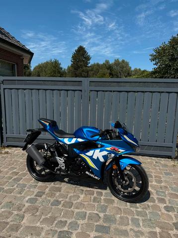 Suzuki GSX-R 125 *4600km!* beschikbaar voor biedingen
