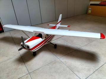 Cessna 1.85m span met enya 90 4-takt  beschikbaar voor biedingen