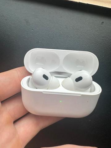 Airpods 2 pro nieuw beschikbaar voor biedingen