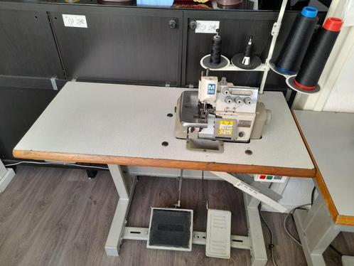 Industriële overlocknaaimachine Pegasus M652-13-2X4, Hobby en Vrije tijd, Naaimachines en Toebehoren, Gebruikt, Lockmachine, Overige merken