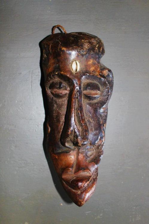 Ancienne statuette VAUDOU du Bénin, Antiquités & Art, Art | Art non-occidental, Enlèvement ou Envoi