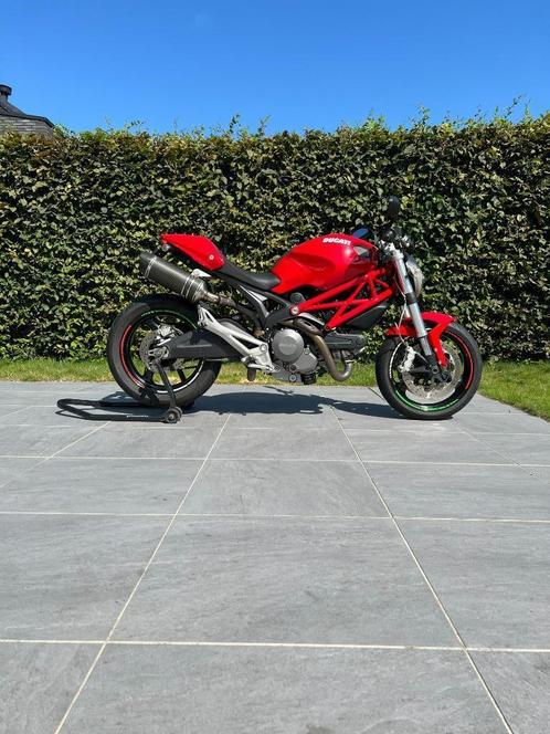 Ducati Monster 696, Motoren, Motoren | Ducati, Particulier, Naked bike, meer dan 35 kW, 2 cilinders, Motorrijbewijs A, LED Verlichting