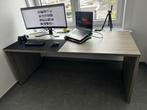 Mooi en stevig bureau, Huis en Inrichting, Ophalen, Met wielen, Zo goed als nieuw, Bureau