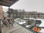 Appartement te huur in Ixelles, Appartement, 141 kWh/m²/jaar, 230 m²