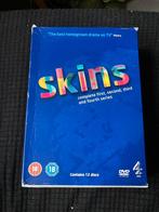Skins seizoen 1,3 & 4 DVD, Comme neuf, Coffret, Enlèvement ou Envoi, À partir de 16 ans