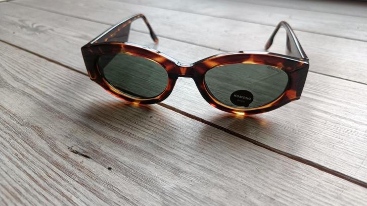 Zonnebril komono, Handtassen en Accessoires, Zonnebrillen en Brillen | Dames, Nieuw, Zonnebril, Geel, Ophalen