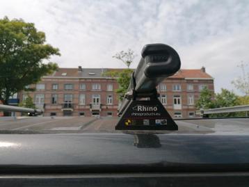 3 stalen rhino dakdragers met 2 paar ladingstops beschikbaar voor biedingen