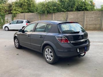 Opel Astra 1.4 benzine 2009 met 79000km*full optie*perfect* beschikbaar voor biedingen